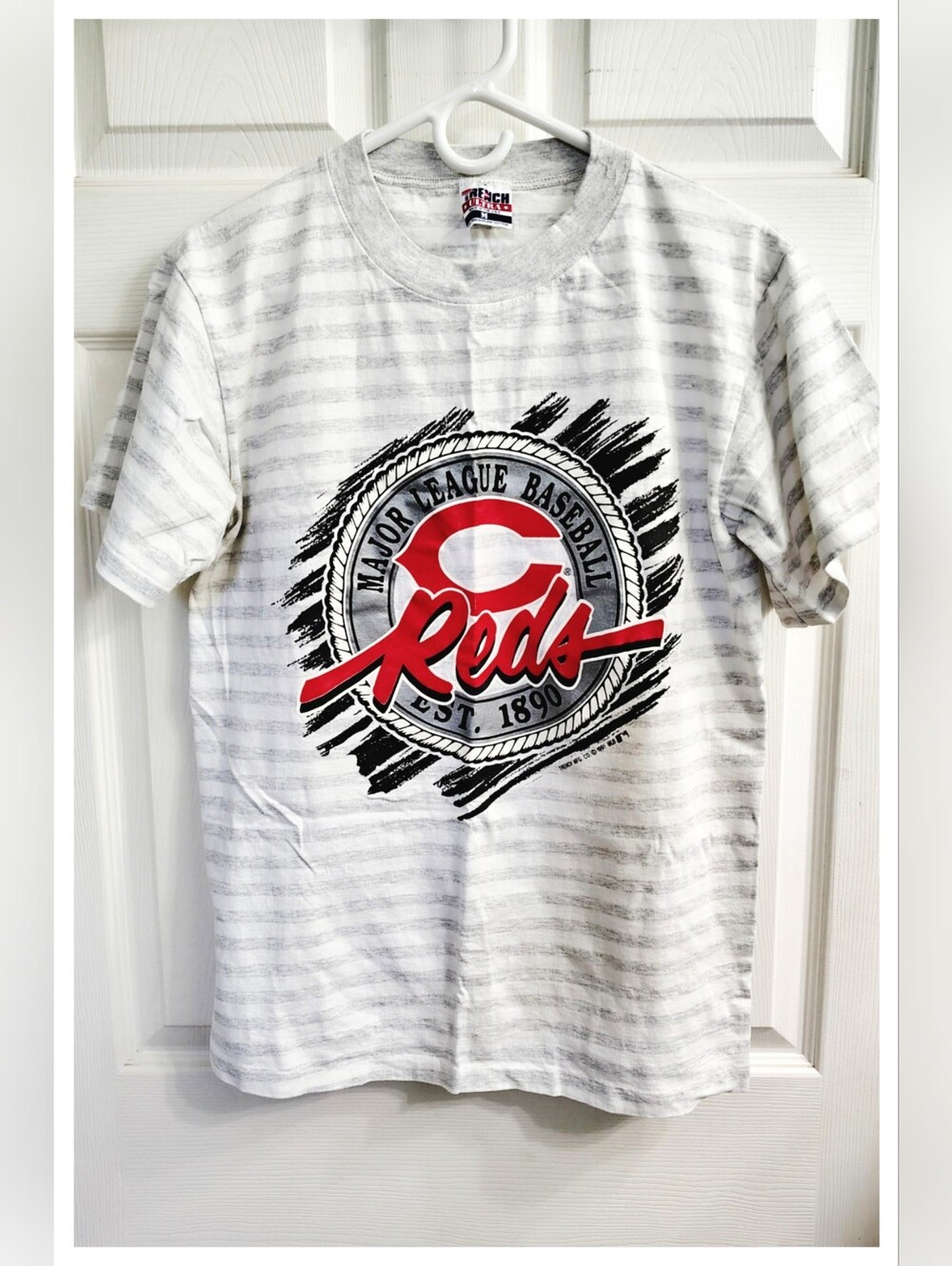 MLB  Team Gear  ⚾ Cincinnati Reds ⚾ Mens Tee - Medium